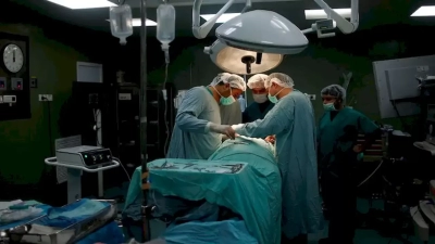 200 bin lira bıçak parası isteyen doktora suçüstü yapıldı