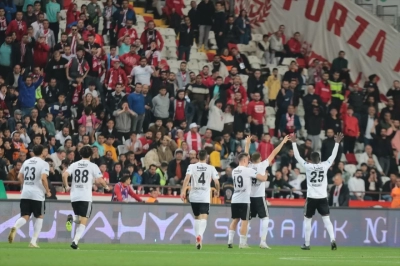 Beşiktaş seriye bağladı