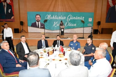 Başkan Uludağ’dan muhtarlar onuruna yemek