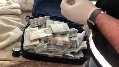 Sahte dolar basan Suriyeli mülteci yakalandı