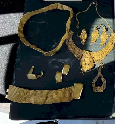 Polis enkazda bulunan 500 bin TL’lik altını sahibine teslim etti