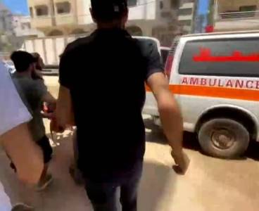 İsrail savaş uçakları Gazze Şeridi'nin kuzeyini ve orta kesimlerini bombaladı