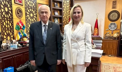 Firdevs Cingözler, MHP Adana Milletvekili adaylık müracaatı yaptı