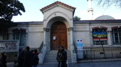 Fransa İstanbul’daki başkonsolosluğunu kapattı