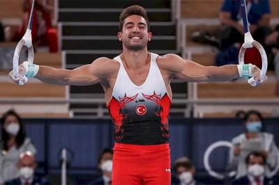 İbrahim Çolak'tan Altın Madalya