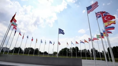 İsveç, NATO üyeliğini askıya aldı