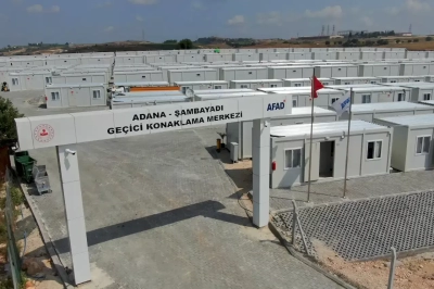 Depremzedeler konteyner kente yerleştirilmeye başladı