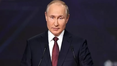 Putin’den tavan fiyat uygulayan devletlere petrol yasağı