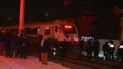 Adana’da trenin çarptığı genç öldü