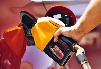 Benzine bu gece zam geliyor!