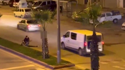 Bıçaklayıp Kozan Yolu’na attılar