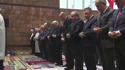 Cumhurbaşkanı Erdoğan ve Bahçeli yan yana kıldı