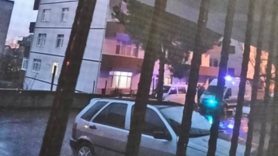 Zonguldak’ta evlat babasını kesici alet ile öldürdü