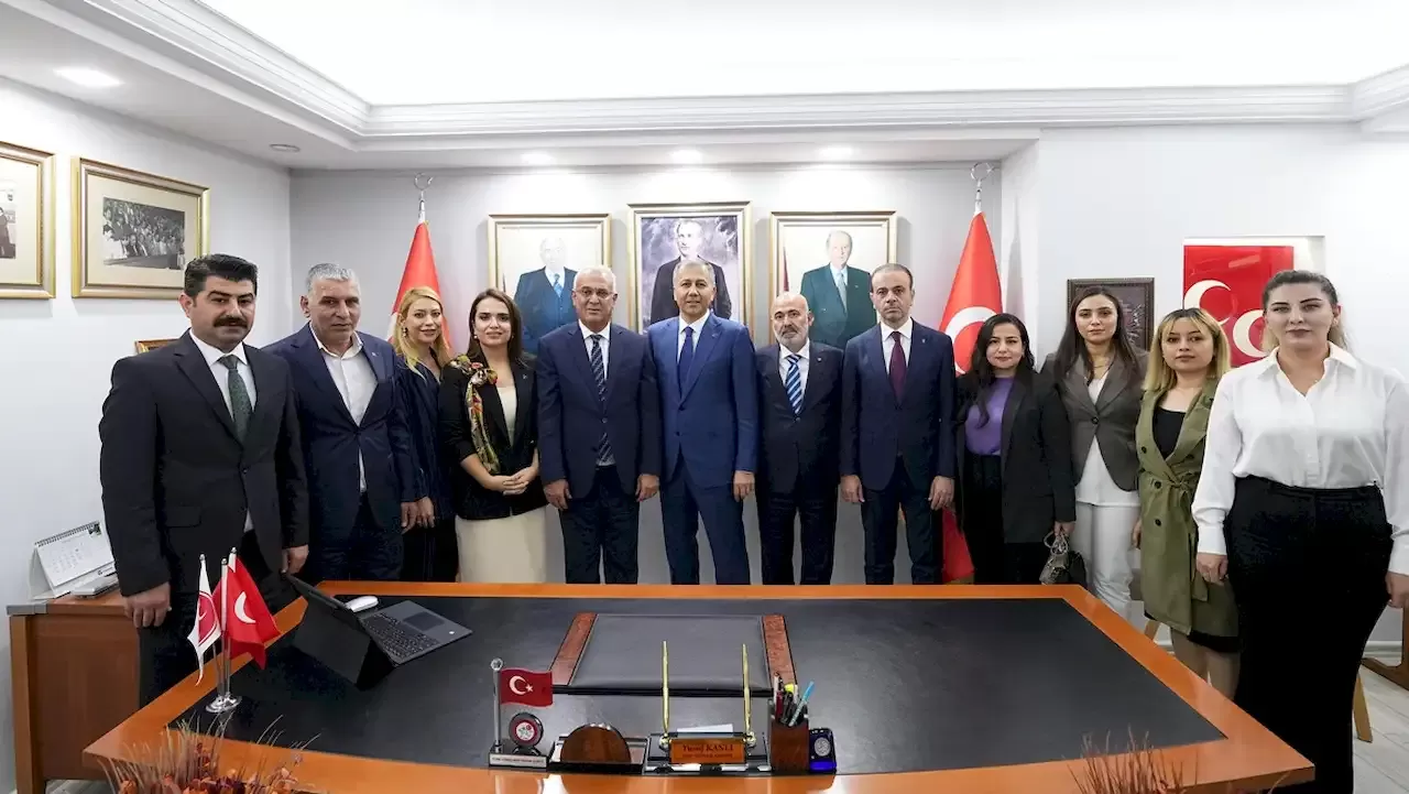 Ali-Yerlikaya-MHP-Adana-il-Baskanlik-Ziyareti-Makam.webp