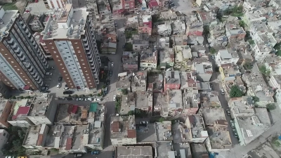 Adana’da kentsel dönüşüm için hileli yollarla çürük raporu alınan evler depremde yıkılmadı