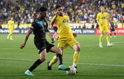 Adana Demirspor, 4 büyükten biri olduğunu ispatladı