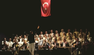 Antakya Medeniyetler Korosu, dayanışma konseri veriyor