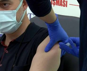 Turkovac'ın Faz 3 aşaması gönüllülere uygulanmaya başlandı