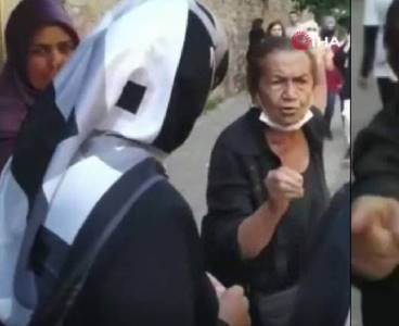 İstanbul'da başörtülü kadınlara skandal hakaretler