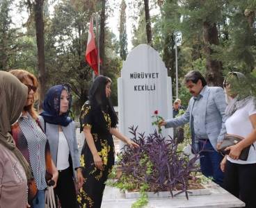 MHP Adana İl’den Ülkücü Kadın Şehitlere vefa!