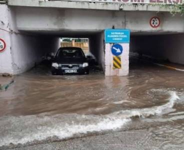 Düzce'de sel felaketi: Evler boşaltıldı