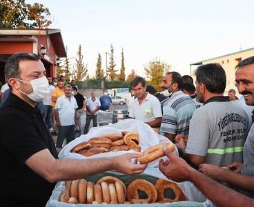 Başkan Kocaispir Şantiyede İşçilerle Buluştu