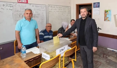 Başkan Kocaispir ve eşi oyunu kullandı