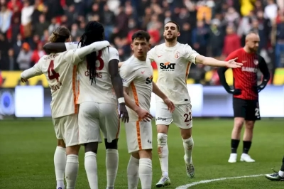 Galatasaray fabrika ayarlarına geri döndü