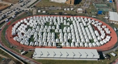 Depremin vurduğu Gaziantep’te depremzedeler için çadırlar kuruldu