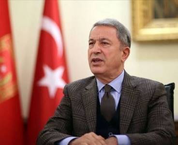 Bakan Akar: 400'den fazla hedef ateş altında