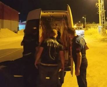 Kozan'da 32 baş bozulmuş ve kaçak et yakalandı