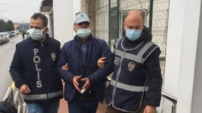 Karısını kürekle döven koca tutuklandı