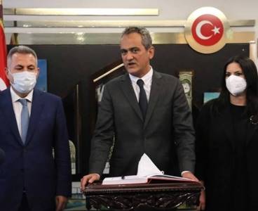 200 derslik korona virüs nedeniyle eğitim-öğretime ara verdi