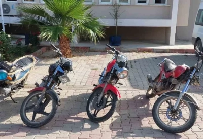 Jandarma, şaseleri silinmiş motosiklet ve silah yakaladı