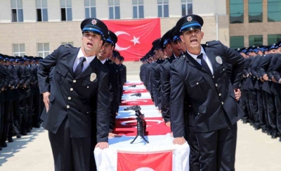 Adana'da 602 polis adayı mezun oldu