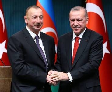 Cumhurbaşkanı Erdoğan, İlham Aliyev ile görüştü
