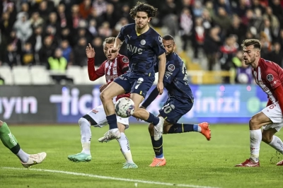 Fenerbahçe’ye Sivas deplasmanında 45 dakika yetti