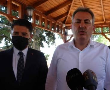 Adana Valisi Elban: "20'ye yakın ev yangında hasar gördü"