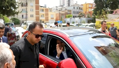 Ömer Çelik, oyunu kullanmaya TOGG ile geldi