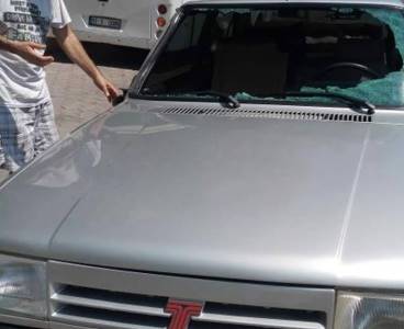 Otomobilin çarpması sonucu yaralanan yaya, hastaneye kaldırıldı.