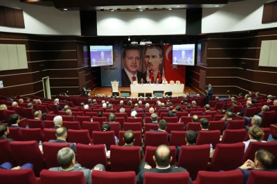 Ak Parti'nin masasında 3 seçim tarihi var