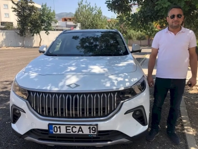 Togg’un Kozan’daki talihlisi aracına kavuştu