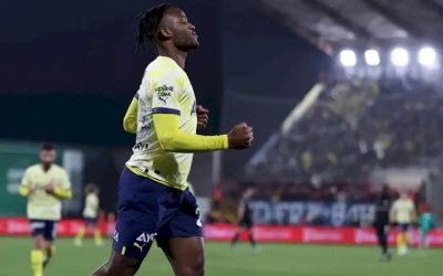 Fenerbahçe, rakiplerinin kazandığı haftada hata yapmadı