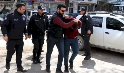 250 bin den fazla uyuşturucu hapla yakalandı, çaldığını söyledi