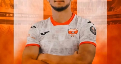 Adanaspor, 3 futbolcuyu renklerine bağladı