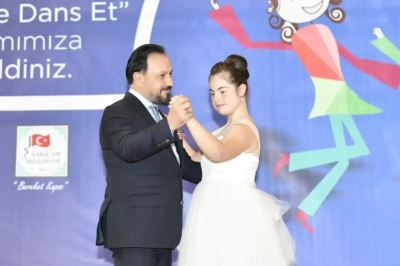 Sarıçam Belediyesi’nden ’Farkımı fark et, benimle dans et’ etkinliği