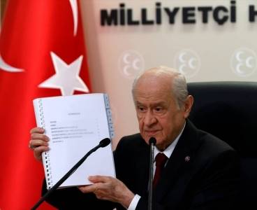 Devlet Bahçeli: Yeni bir anayasa hazırlamak milli vecibedir