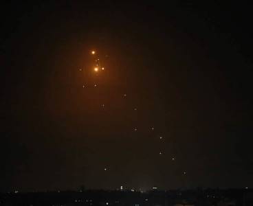 Hamas İsrail'in saldırısına 210 roket ile cevap verdi