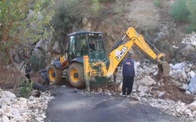Kozan’da dere yatağı aşırı yağış nedeniyle ters aktı