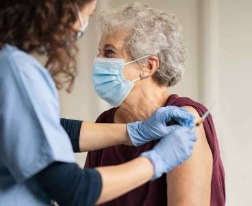 Aşı randevularında yaş sınırı 25’e indi